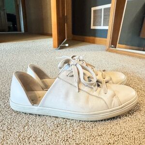 Freda Salvador Cream Lace-Up Sneakers